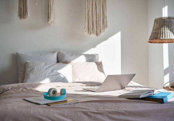 Décorer une chambre de petite fille avec une housse de couette attrape rêve, bonne idée ?