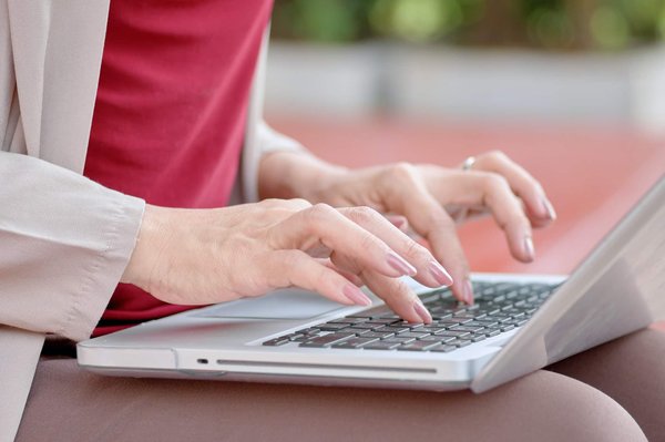 Quelques avantages d'une ressource freelance dans l'informatique.